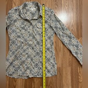 Banana Republic Button Down size Medium